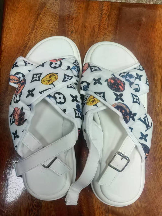 Trendy Cross-Strap Sandals